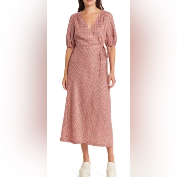 Treasure & Bond Dresses & Skirts - NWOT Treasure & Bond Plaid Pink Maxi Dress